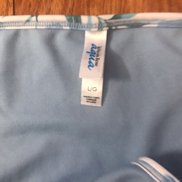 La Vie en Rose Comfortable Bathing Suit - Picture 2 of 3